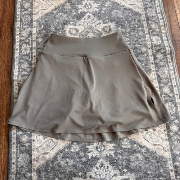 Uniqlo Pants - Uniqlo Airism Skort XS